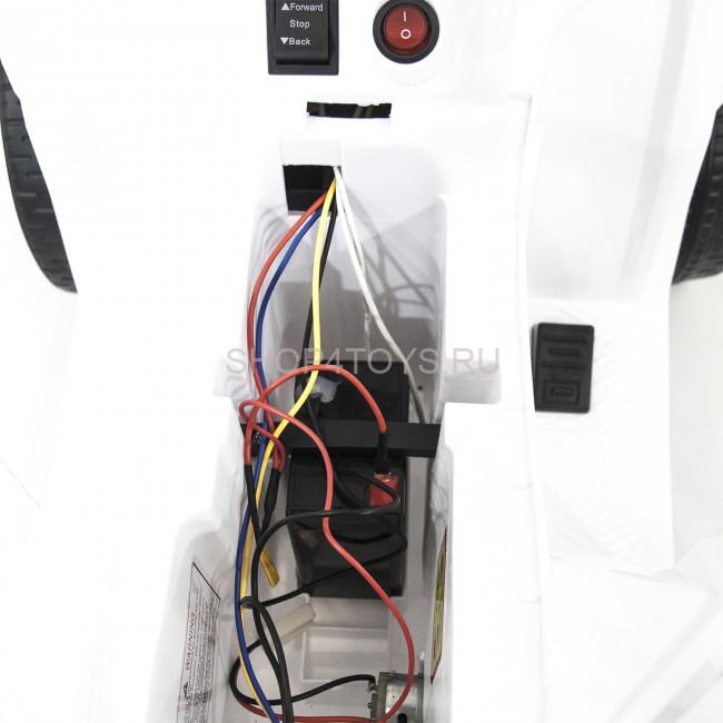Детский квадроцикл R1 на резиновых колесах 6V - 3201-WHITE Детский квадроцикл R1 на резиновых колесах 6V - 3201-WHITE