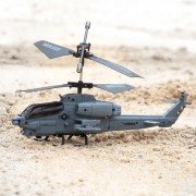 Радиоуправляемый вертолет - S108G с гироскопом Радиоуправляемый вертолет - S108G с гироскопом