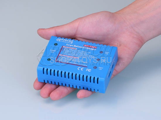 Профессиональное зарядное устройство Art-tech 36052