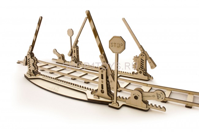 Деревянный 3D конструктор Ugears "Переезд и рельсы" - 70014 Деревянный 3D конструктор Ugears "Переезд и рельсы" - 70014