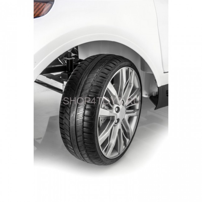 Радиоуправляемый электромобиль Ford Explorer Police White 12V 2.4G- CH9935-W Радиоуправляемый электромобиль Ford Explorer Police White 12V 2.4G- CH9935-W
